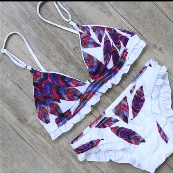 NWT Gorgeous feather bikini - Picture 3 of 5